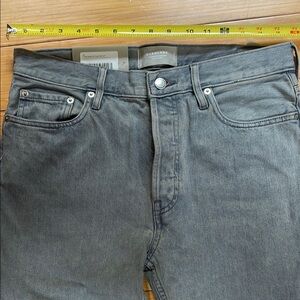 NWT Everlane 100% cotton grey jean.